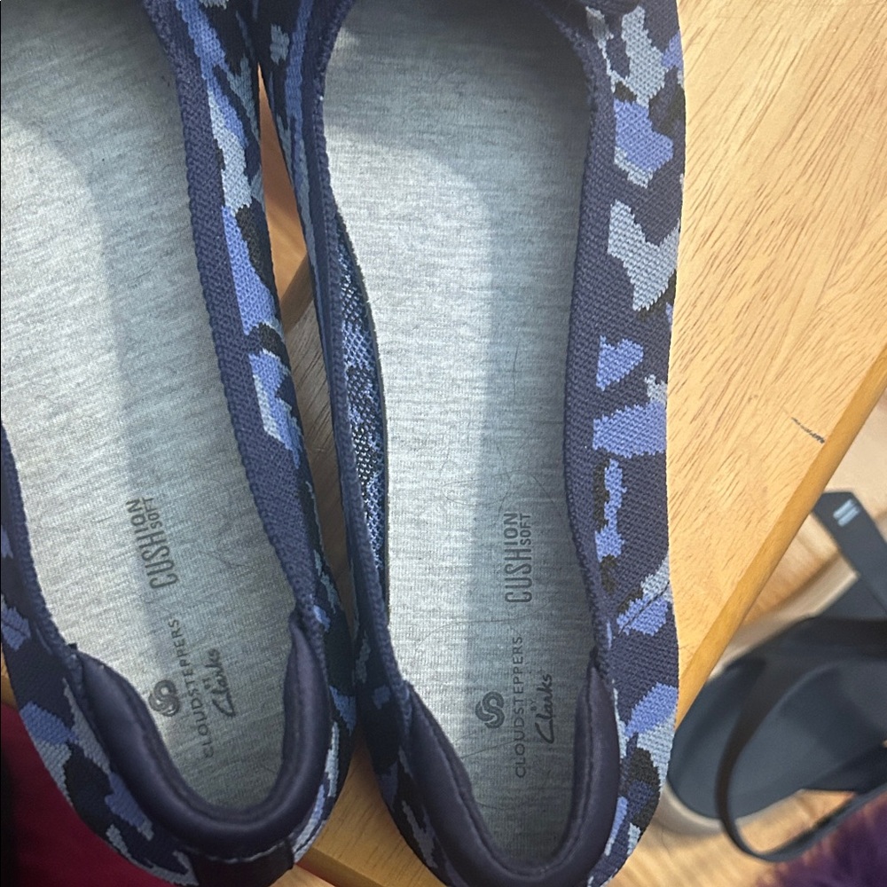 Clarks Blue and Black Camouflage Flats - Picture 4 of 5